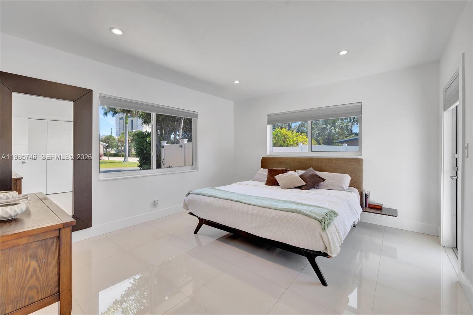 2506 NE 30th St Fort Lauderdale, FL 33306