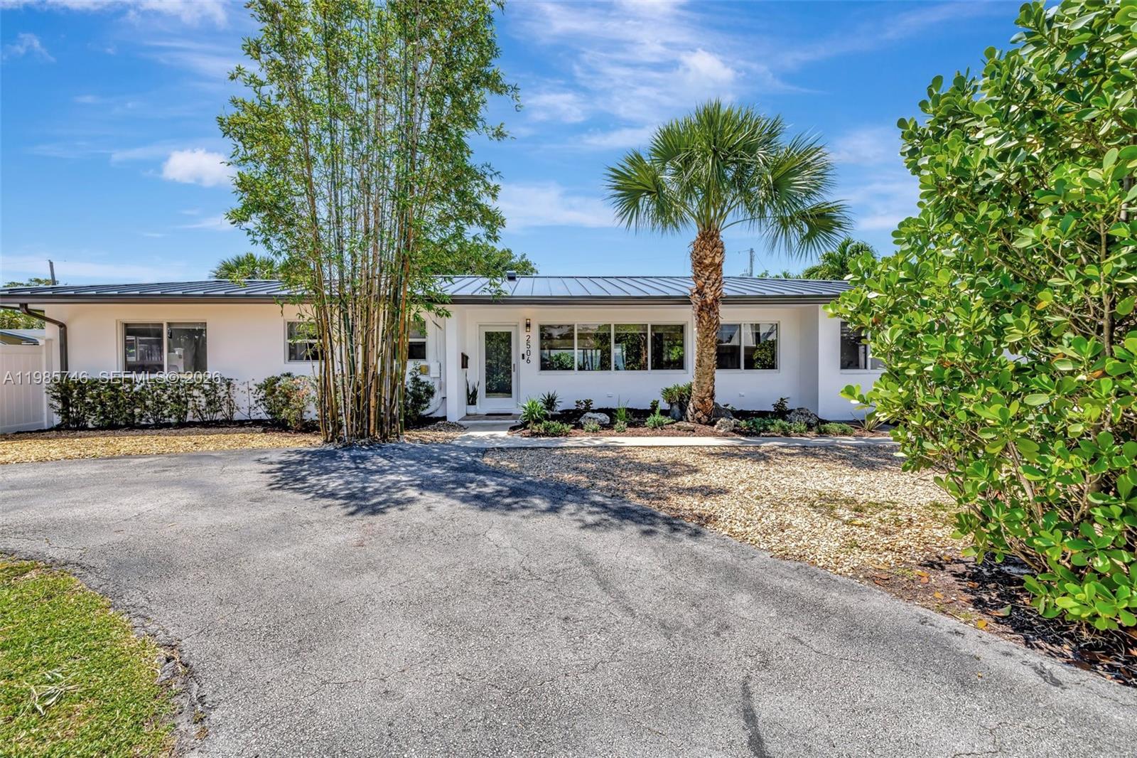 2506 NE 30th St Fort Lauderdale, FL 33306