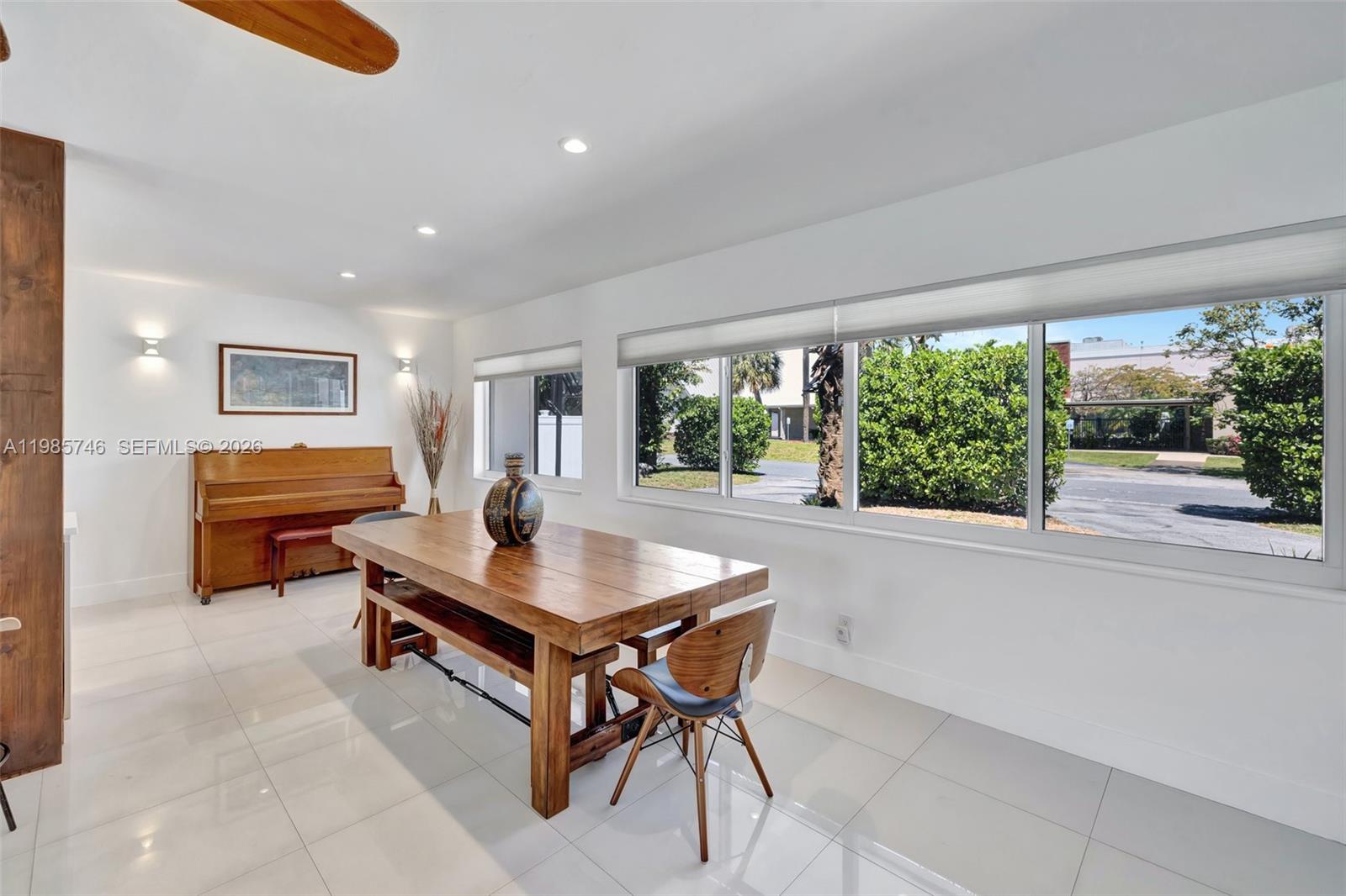 2506 NE 30th St Fort Lauderdale, FL 33306