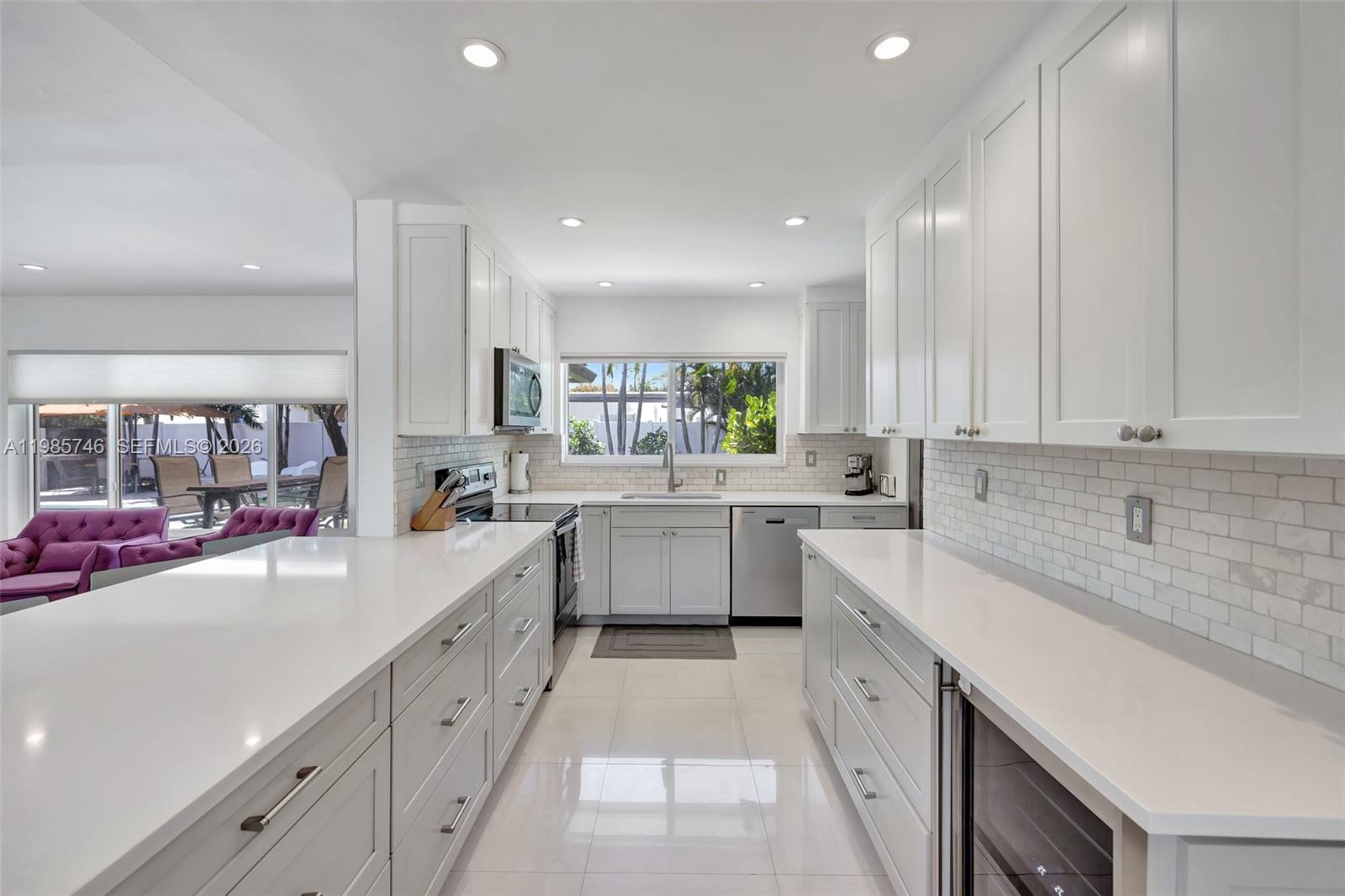 2506 NE 30th St Fort Lauderdale, FL 33306