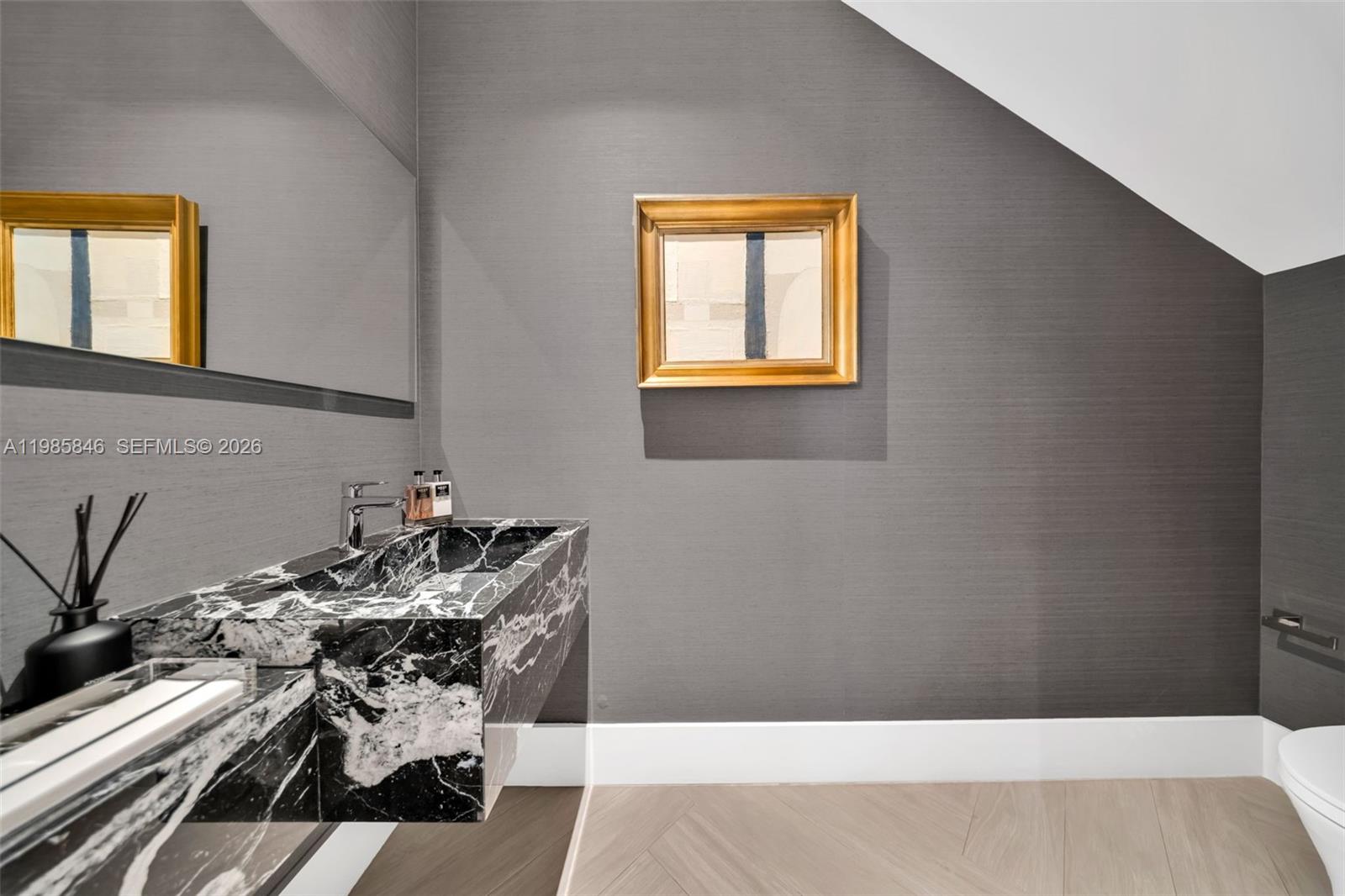 3510 Segovia St #3510 Coral Gables, FL 33134