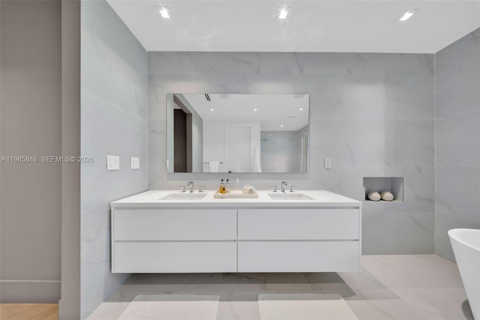 3510 Segovia St #3510 Coral Gables, FL 33134