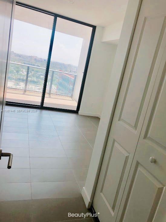 1600 NE 1st Ave #1715 Miami, FL 33132