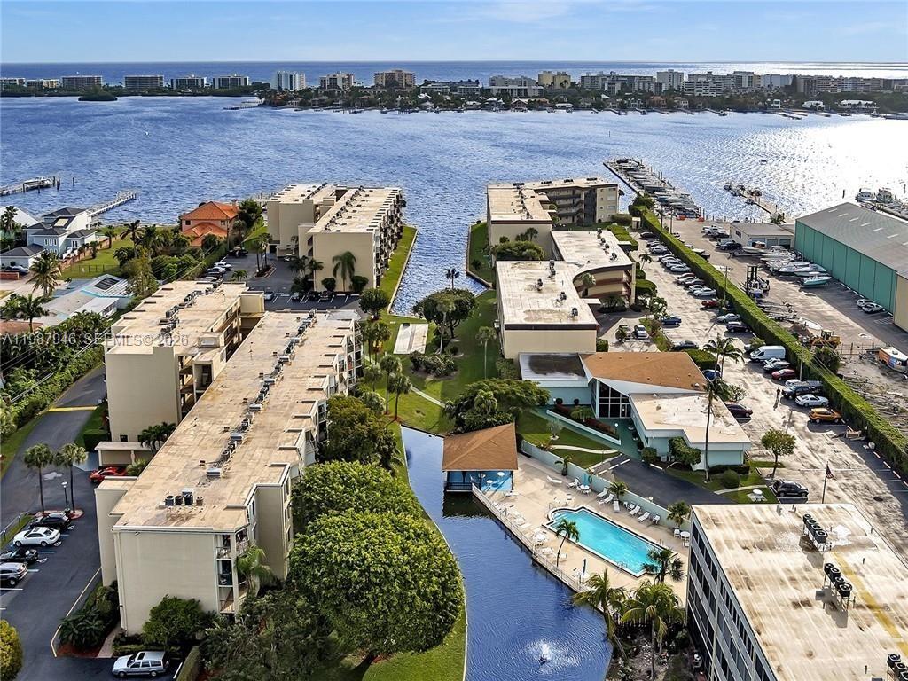 200 S Waterway Dr S #303