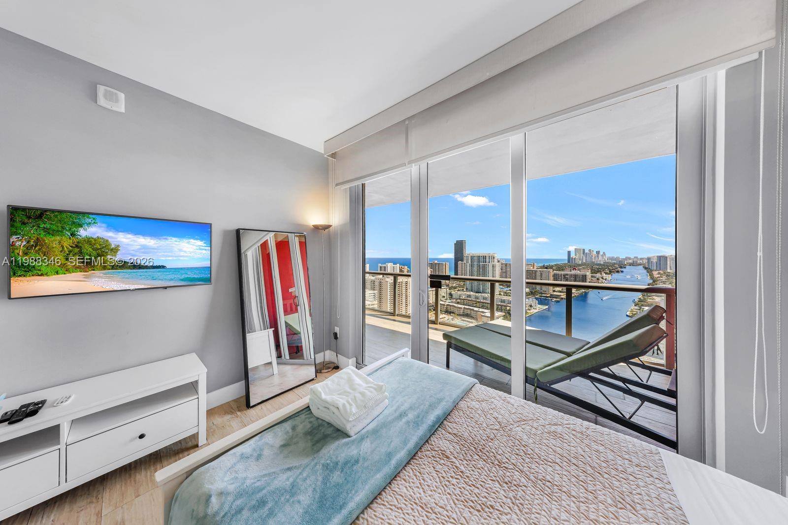 image Beachwalk Condominium10