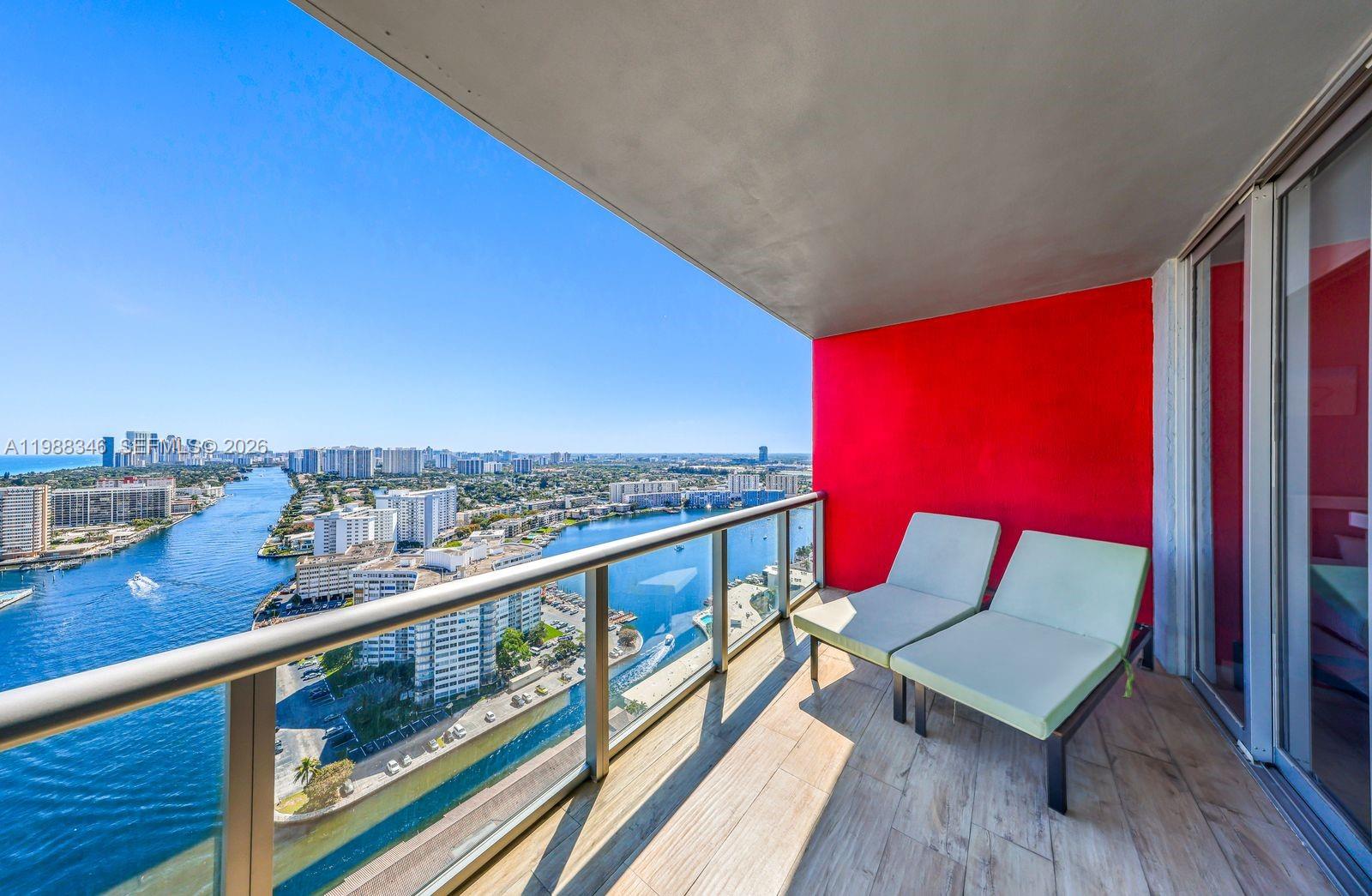 image Beachwalk Condominium3