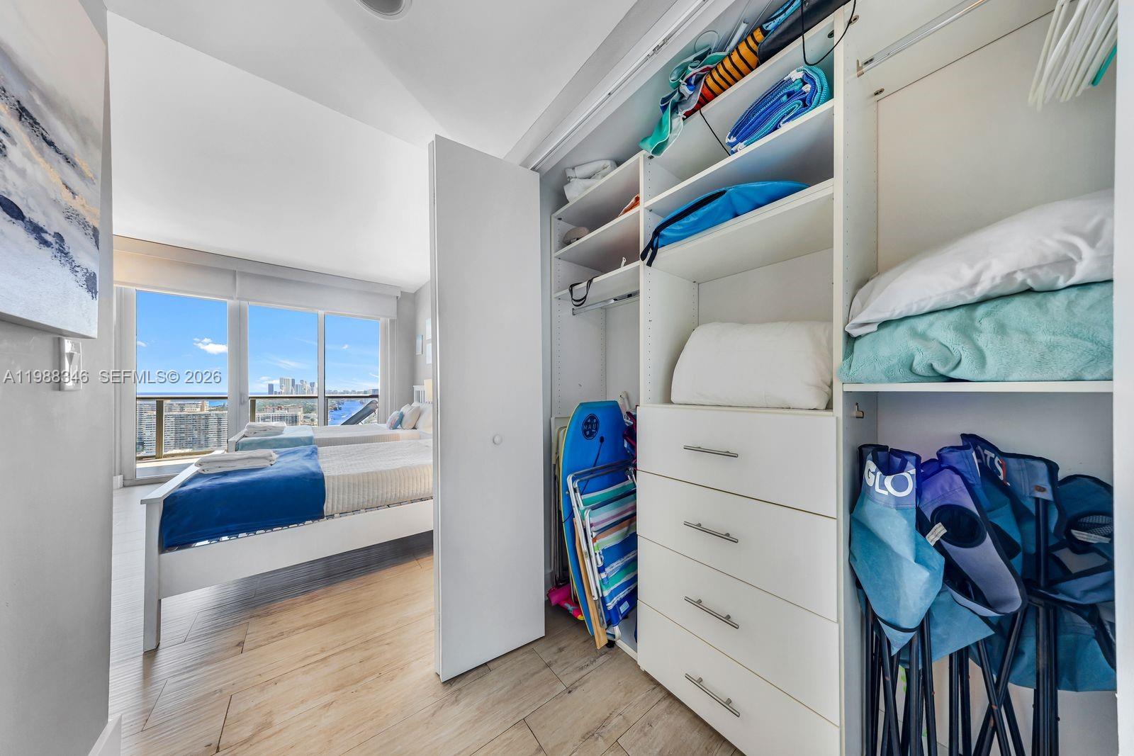 image Beachwalk Condominium40