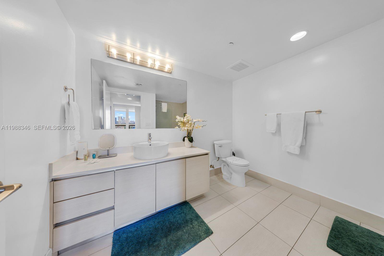 image Beachwalk Condominium43