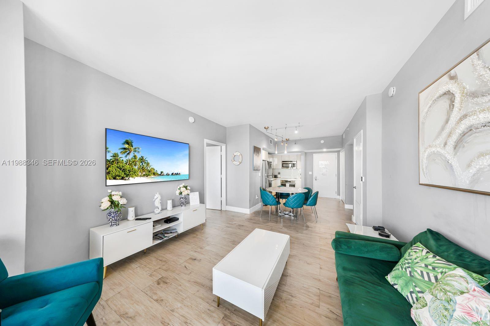 image Beachwalk Condominium6