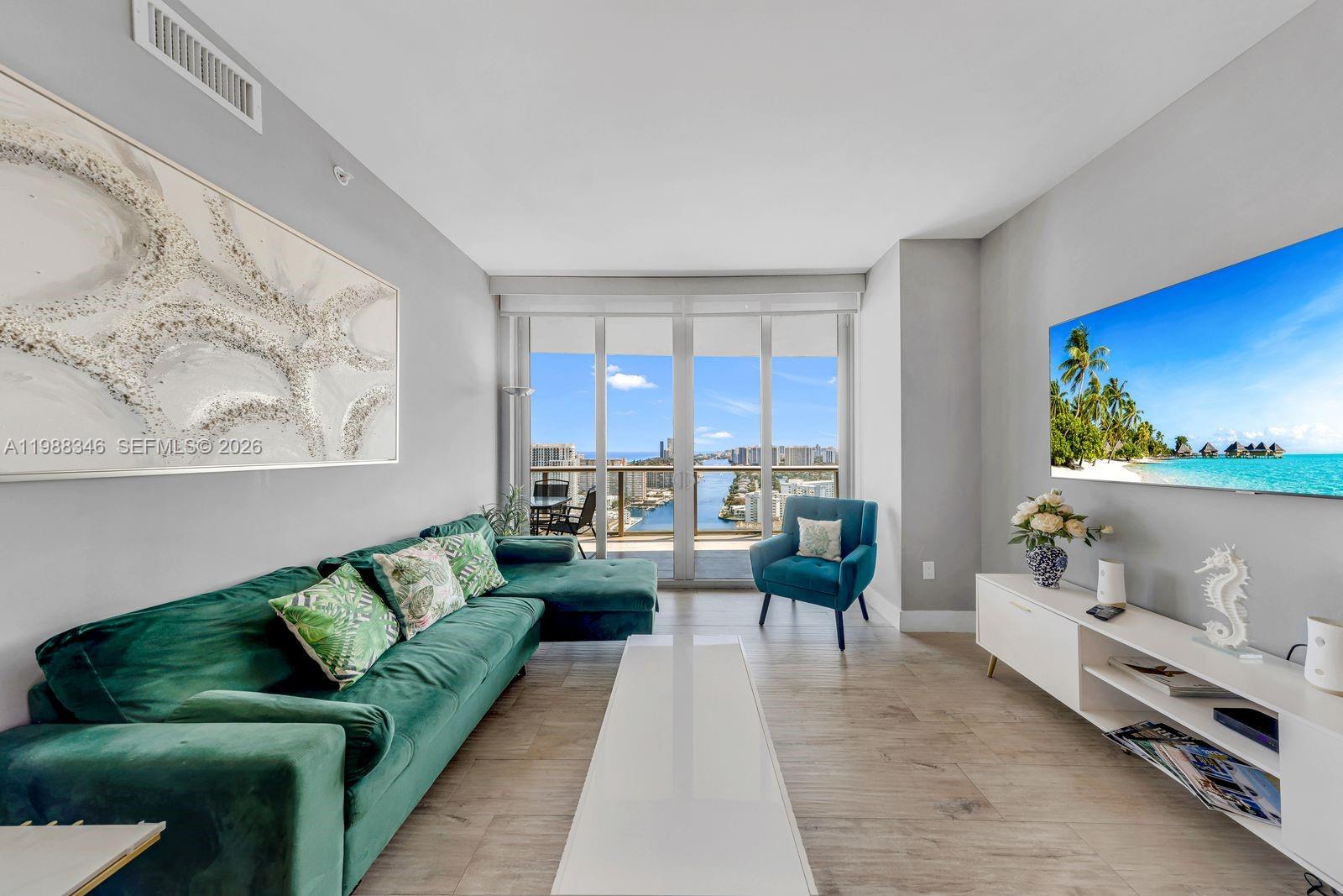 image Beachwalk Condominium7