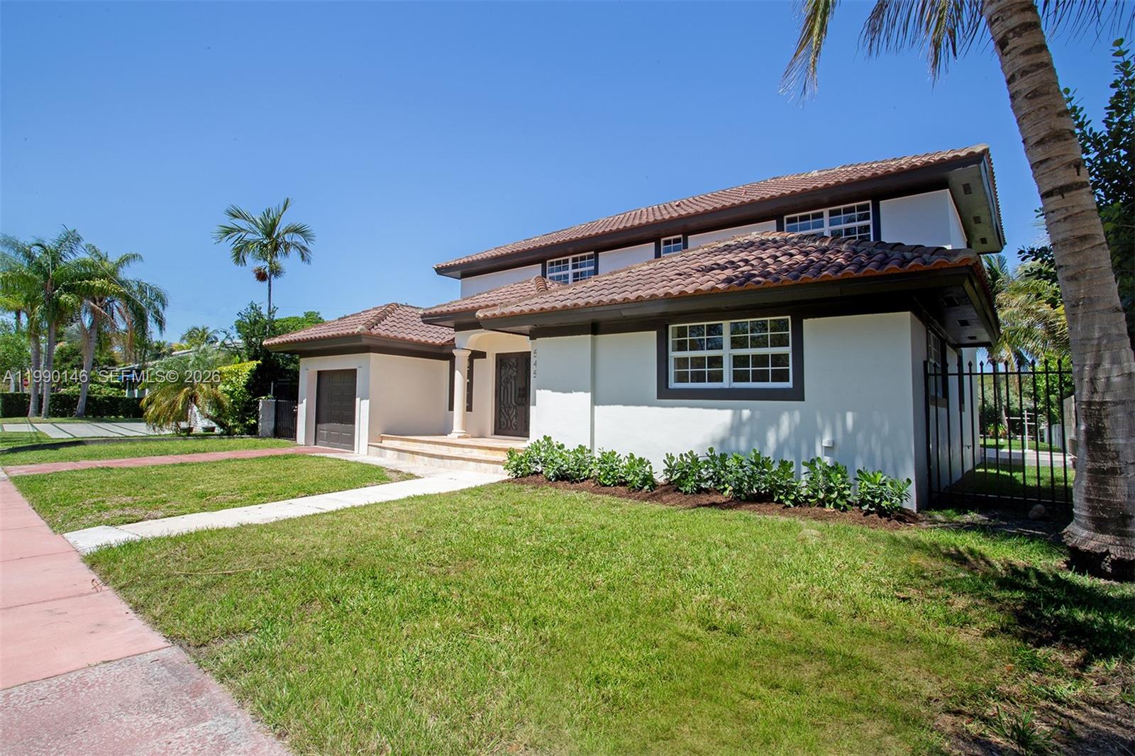 545 S Shore Dr Miami Beach, FL 33141