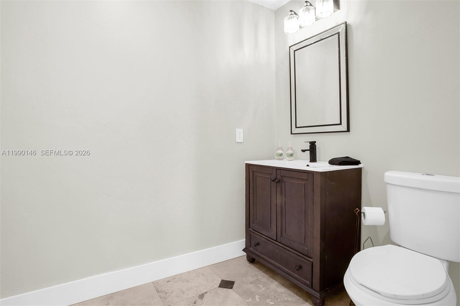 545 S Shore Dr Miami Beach, FL 33141