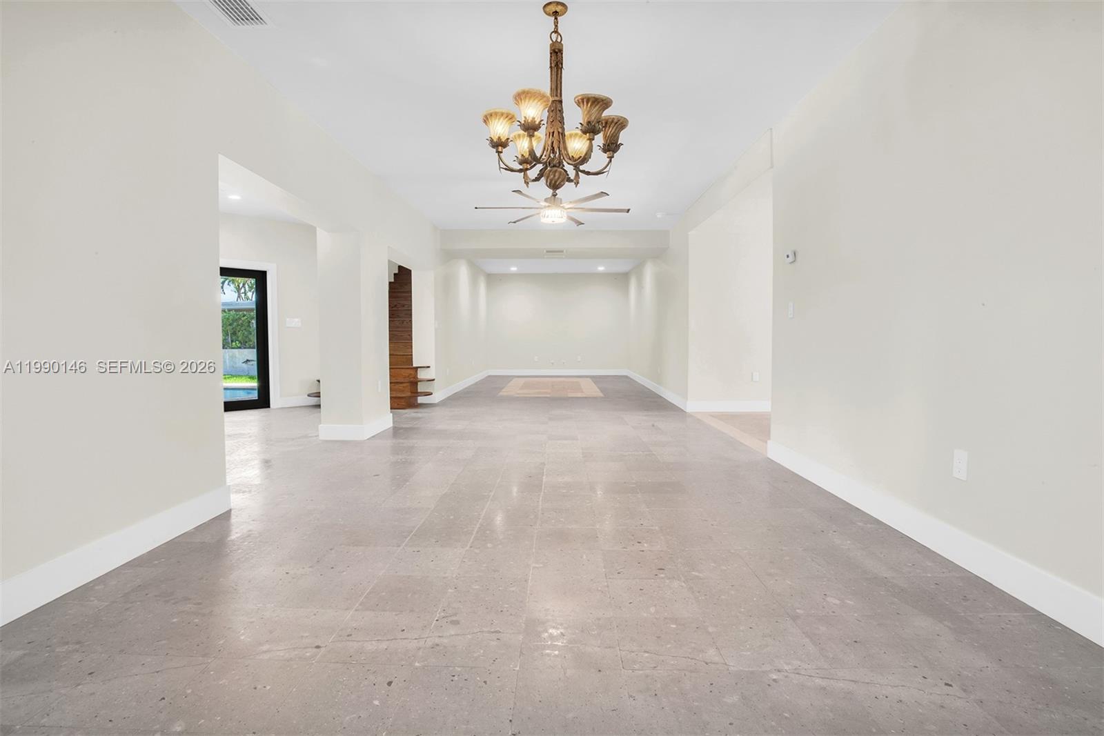 545 S Shore Dr Miami Beach, FL 33141