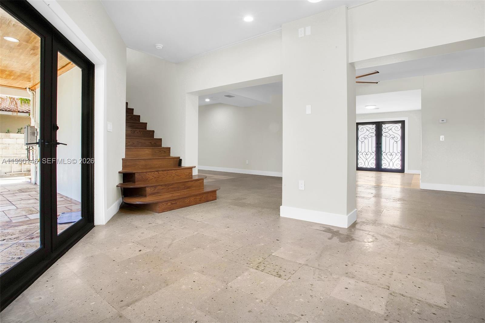 545 S Shore Dr Miami Beach, FL 33141