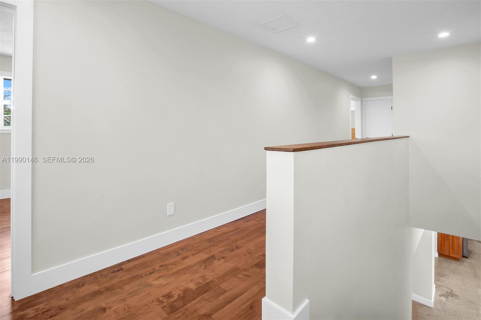 545 S Shore Dr Miami Beach, FL 33141