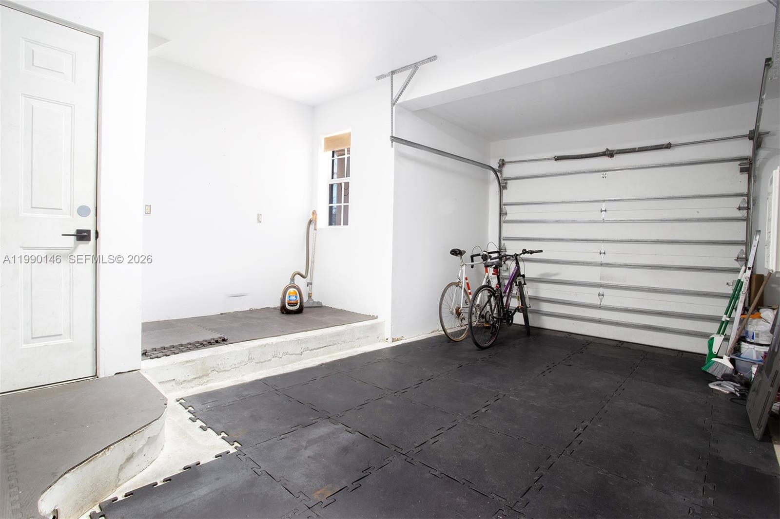 545 S Shore Dr Miami Beach, FL 33141