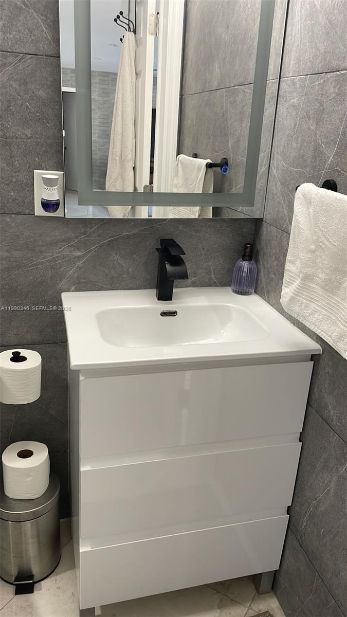 3406 NE 168th St #3406 North Miami Beach, FL 33160