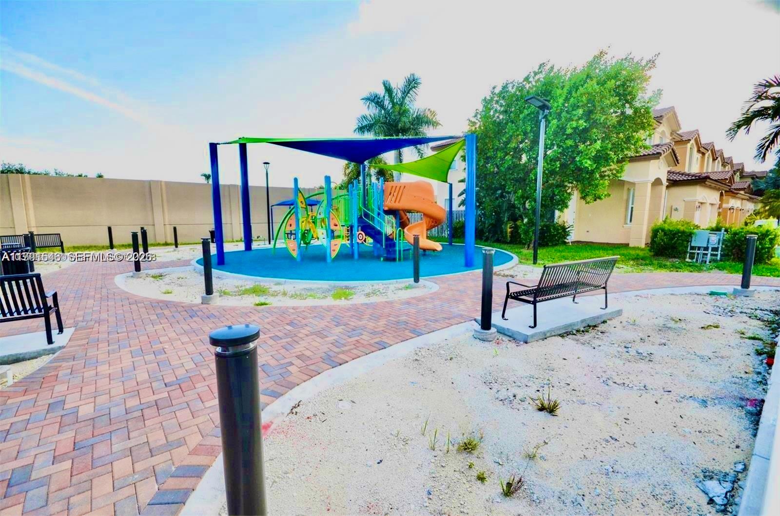 7472 NW 112th Path Doral, FL 33178