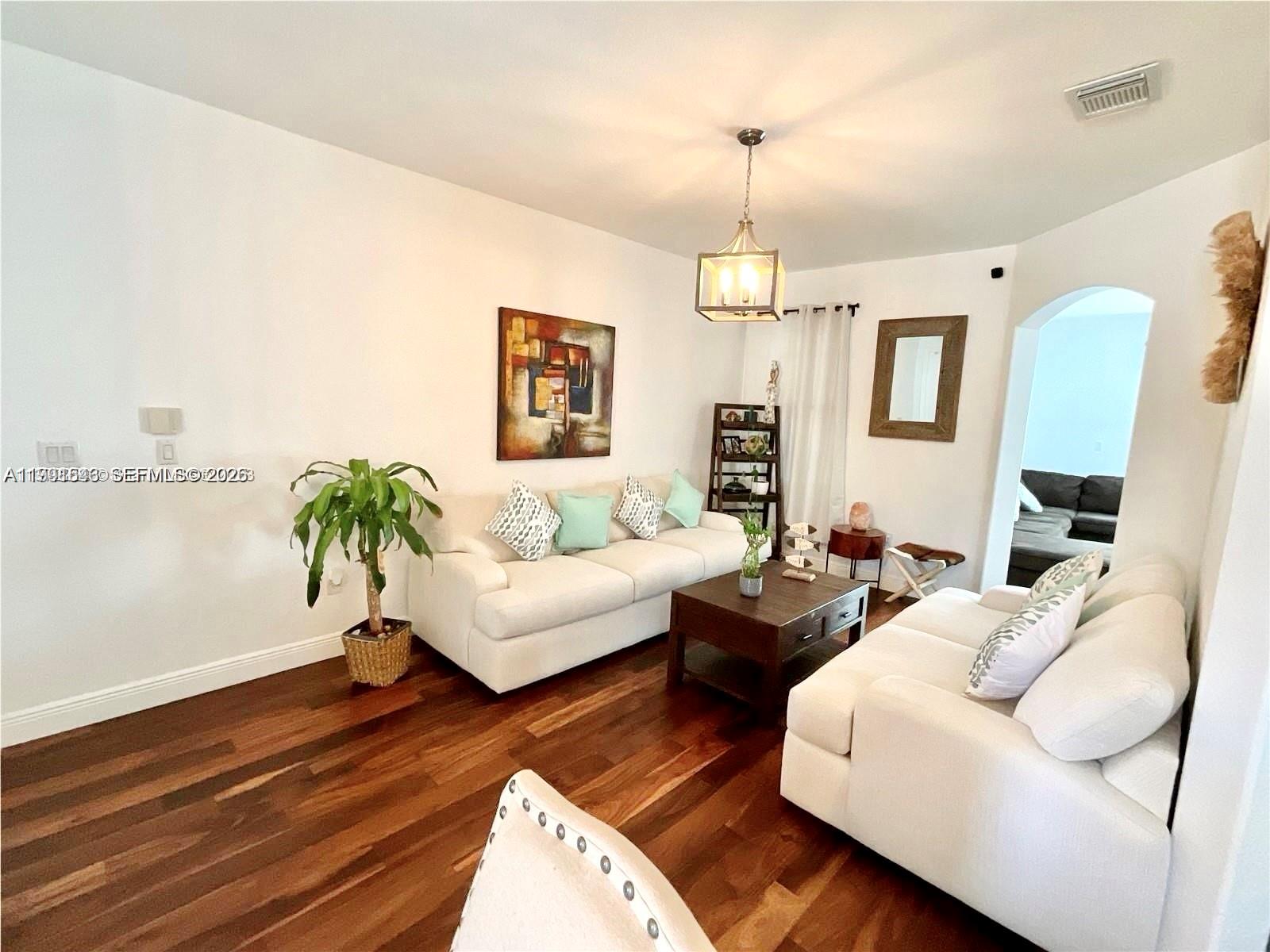 7472 NW 112th Path Doral, FL 33178