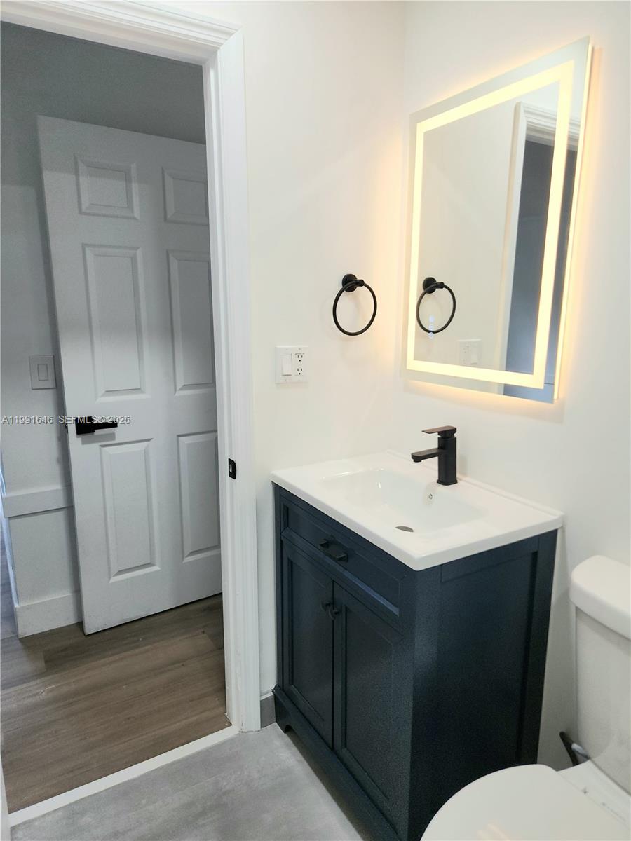 8615 SW 15th St Pembroke Pines, FL 33025