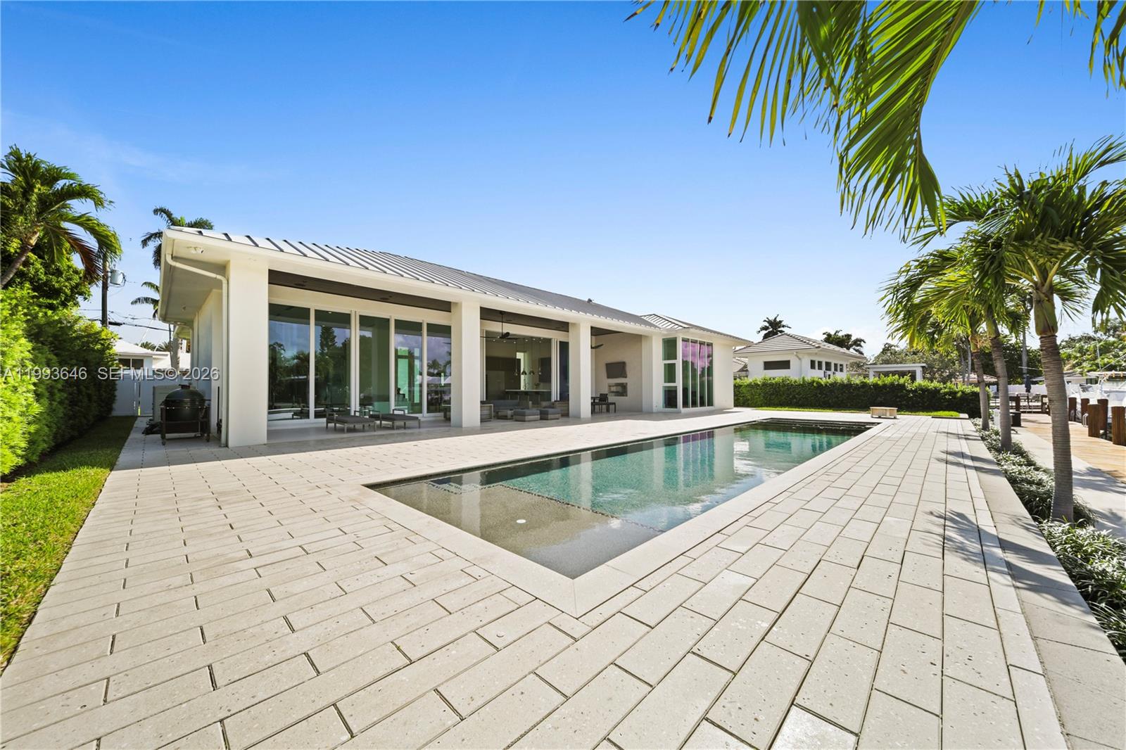 2815 NE 26th Pl Fort Lauderdale, FL 33306