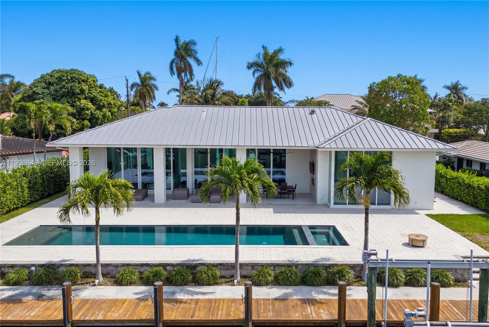 2815 NE 26th Pl Fort Lauderdale, FL 33306