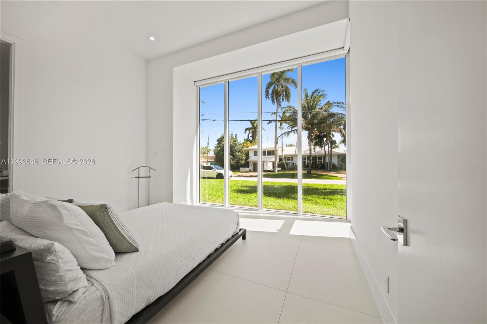 2815 NE 26th Pl Fort Lauderdale, FL 33306