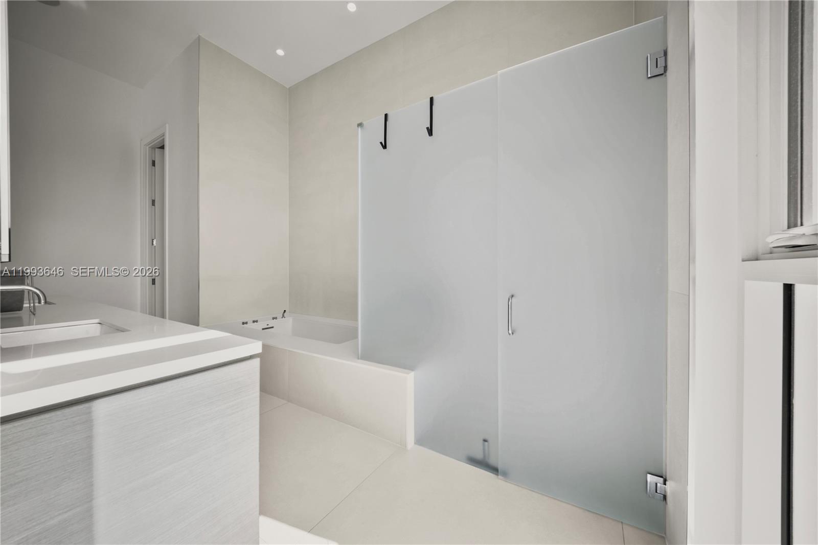 2815 NE 26th Pl Fort Lauderdale, FL 33306