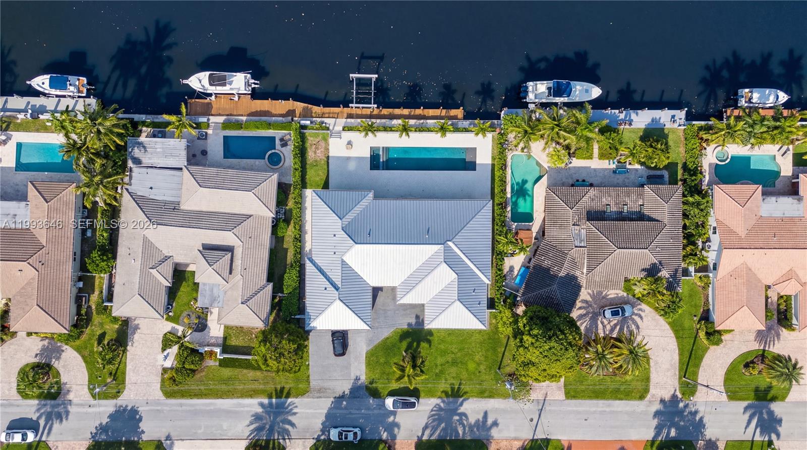 2815 NE 26th Pl Fort Lauderdale, FL 33306