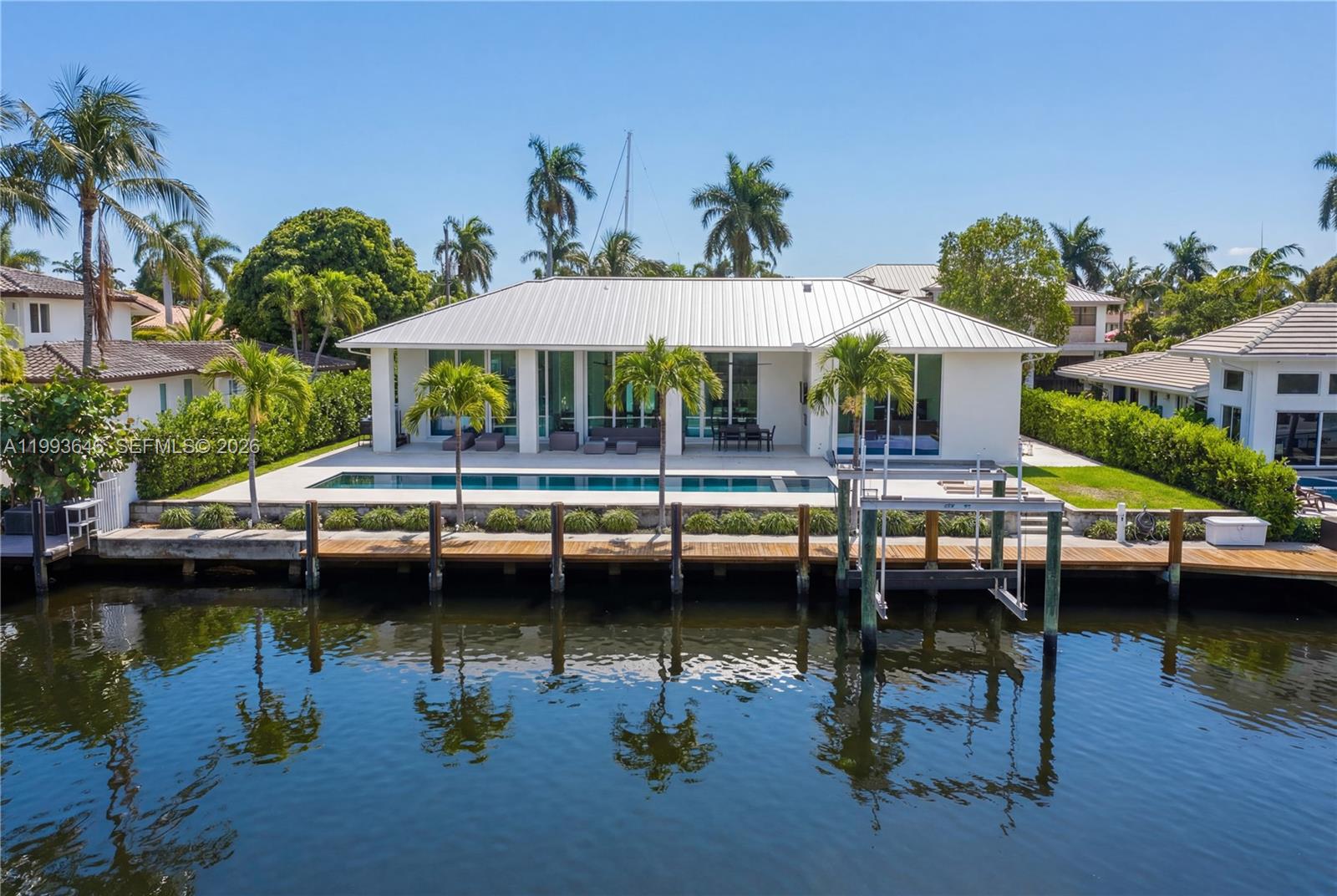 2815 NE 26th Pl Fort Lauderdale, FL 33306