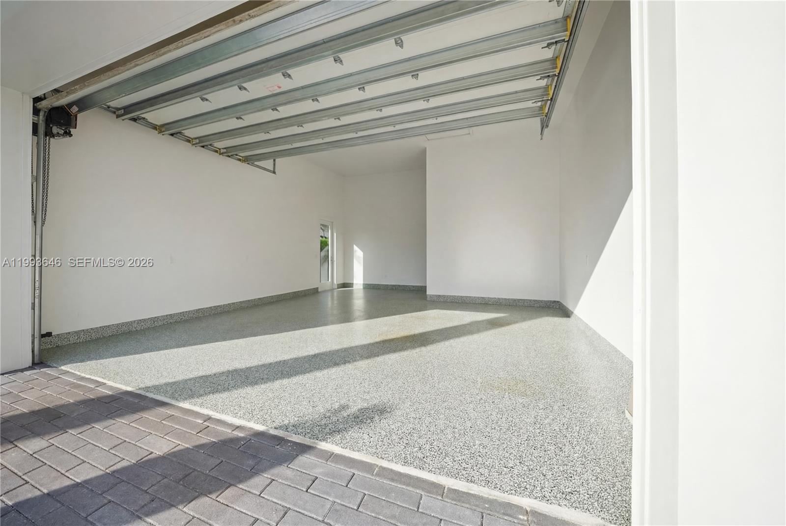 2815 NE 26th Pl Fort Lauderdale, FL 33306