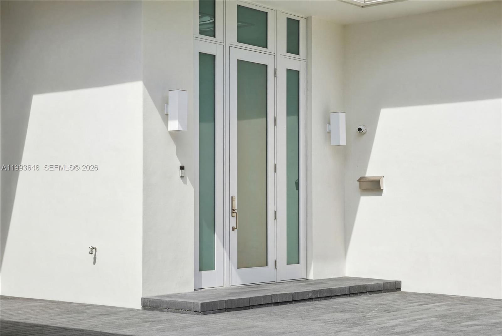 2815 NE 26th Pl Fort Lauderdale, FL 33306