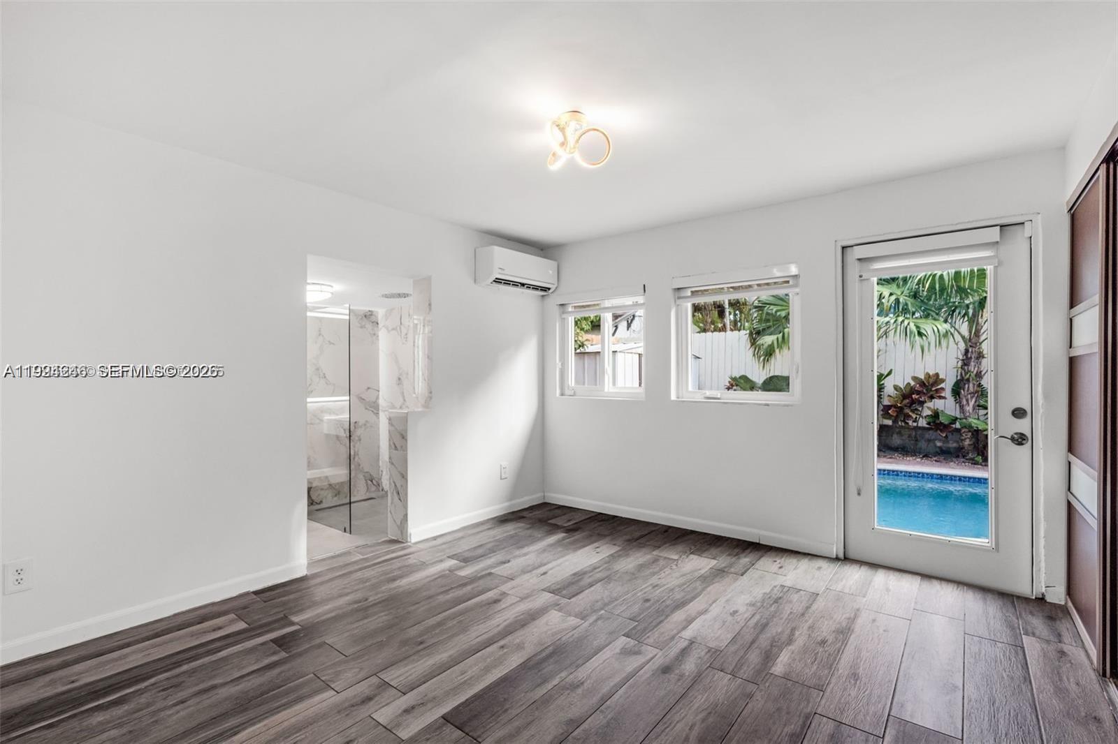 3800 Charles Ter Miami, FL 33133