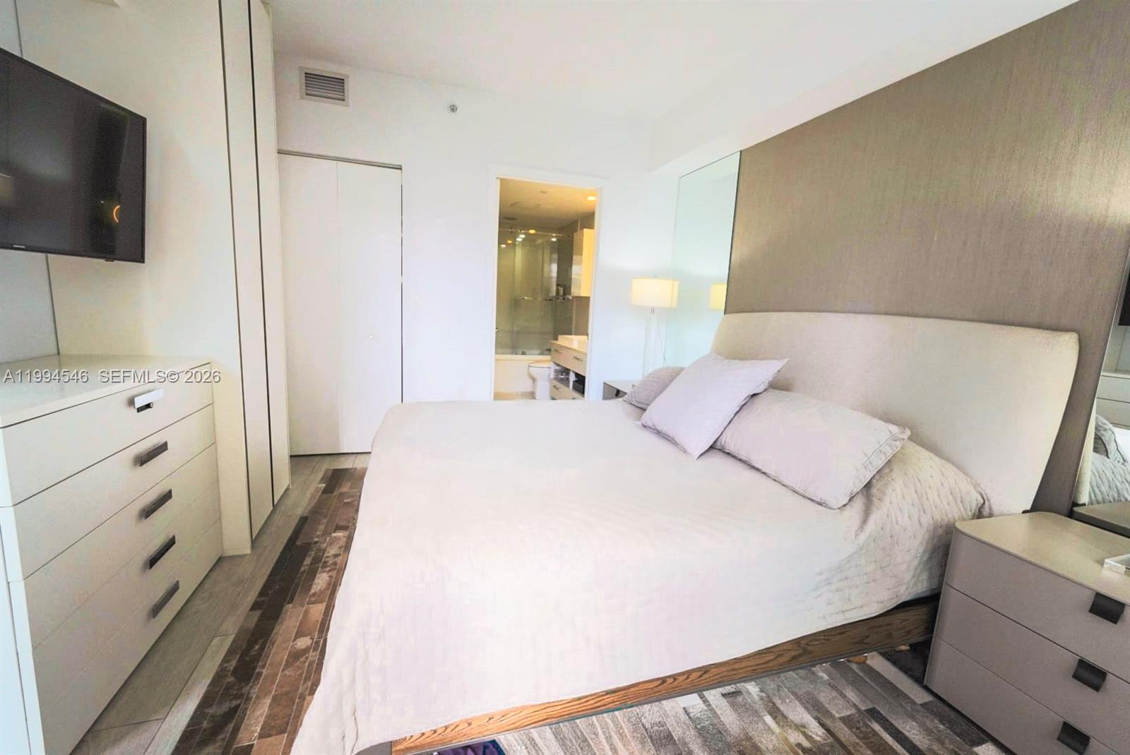 image Brickell Heights West16