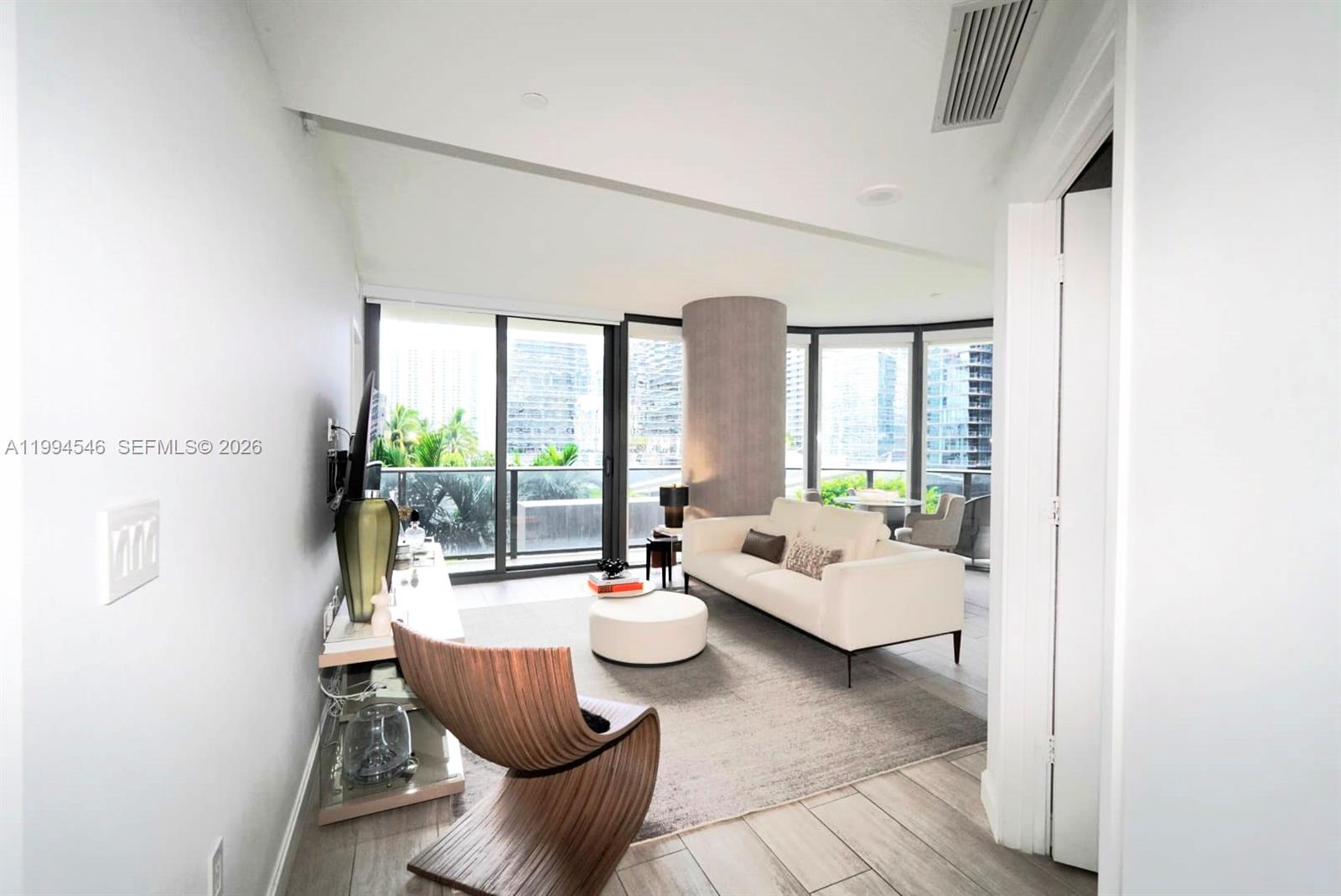 image Brickell Heights West8