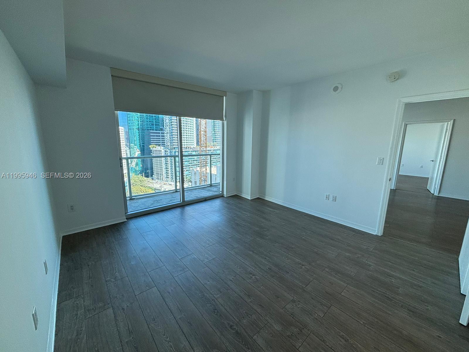 image 500 Brickell West9