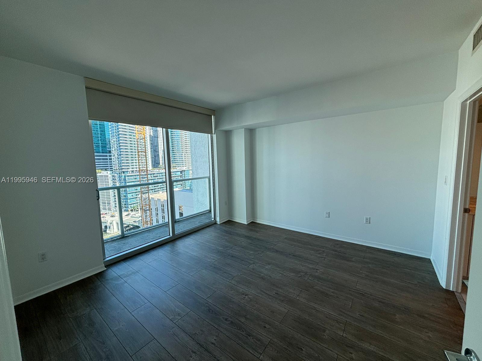 image 500 Brickell West11