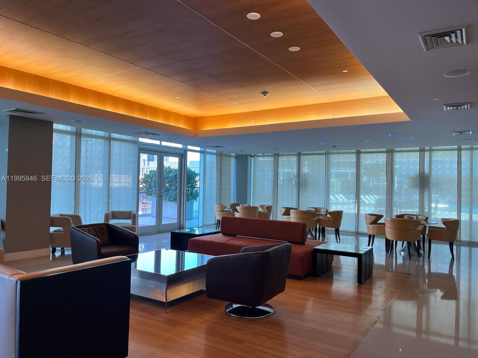 image 500 Brickell West35