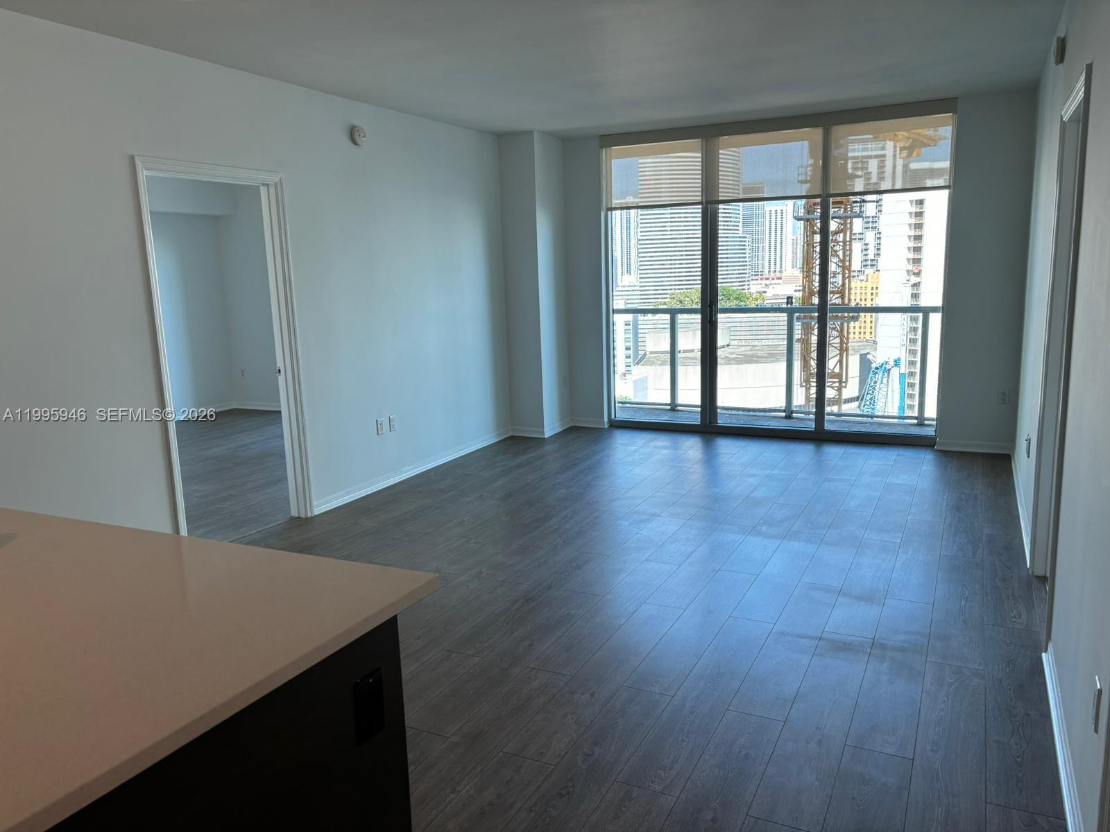 image 500 Brickell West6