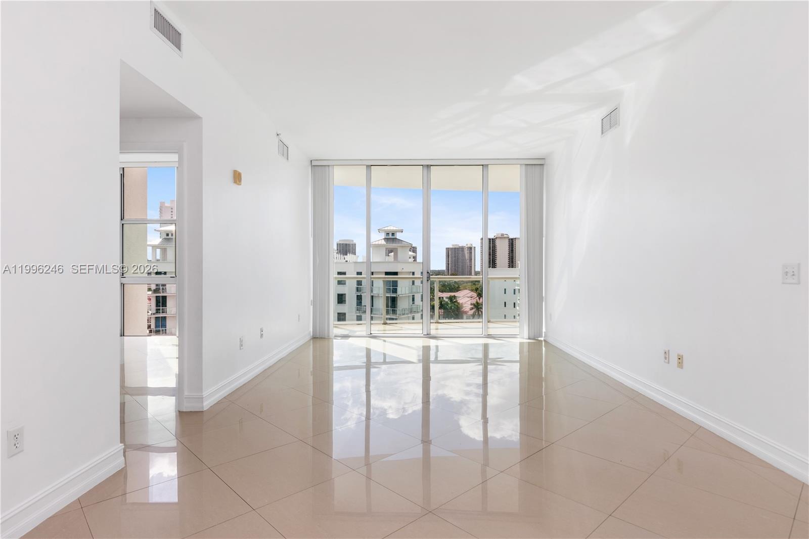 image The Atrium at Aventura43