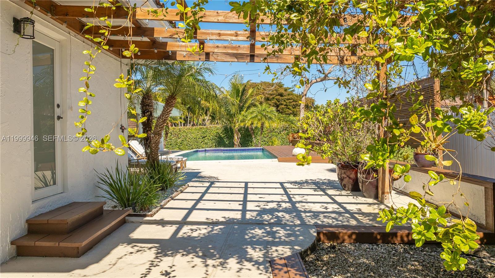 13303 SW 58th Ave #13303 Pinecrest, FL 33156