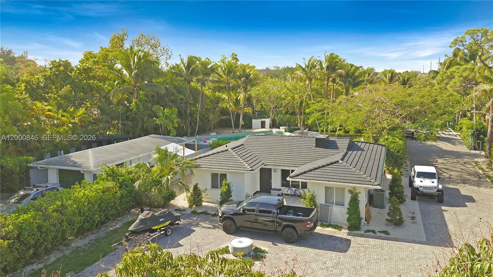 8390 SW 64th St Miami, FL 33143