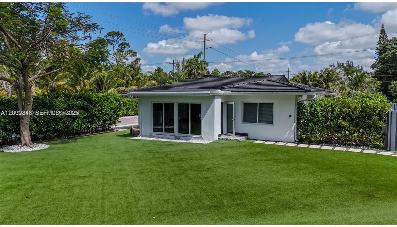 8390 SW 64th St Miami, FL 33143