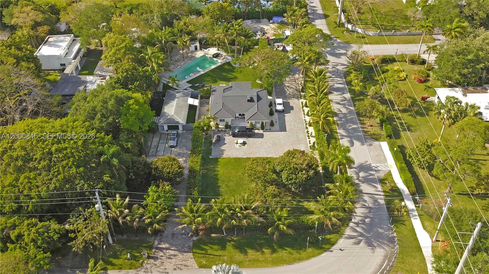 8390 SW 64th St Miami, FL 33143
