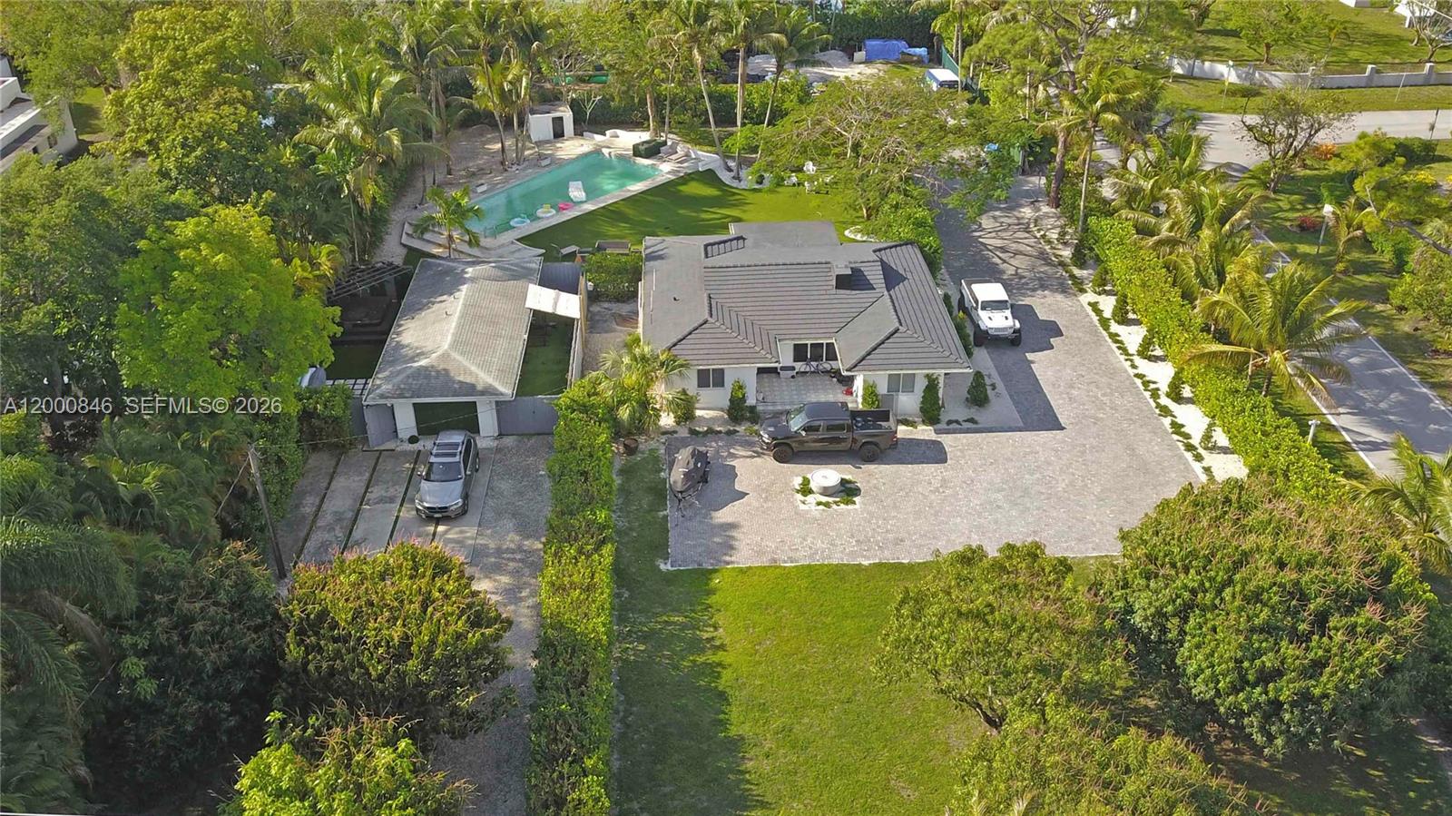 8390 SW 64th St Miami, FL 33143