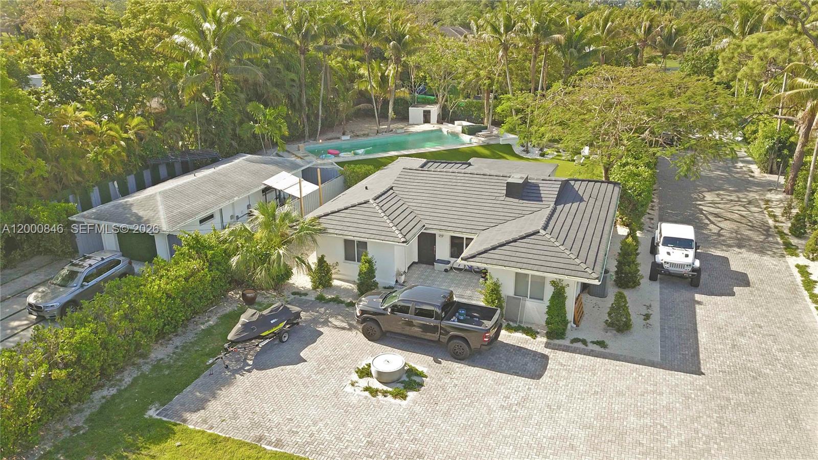 8390 SW 64th St Miami, FL 33143