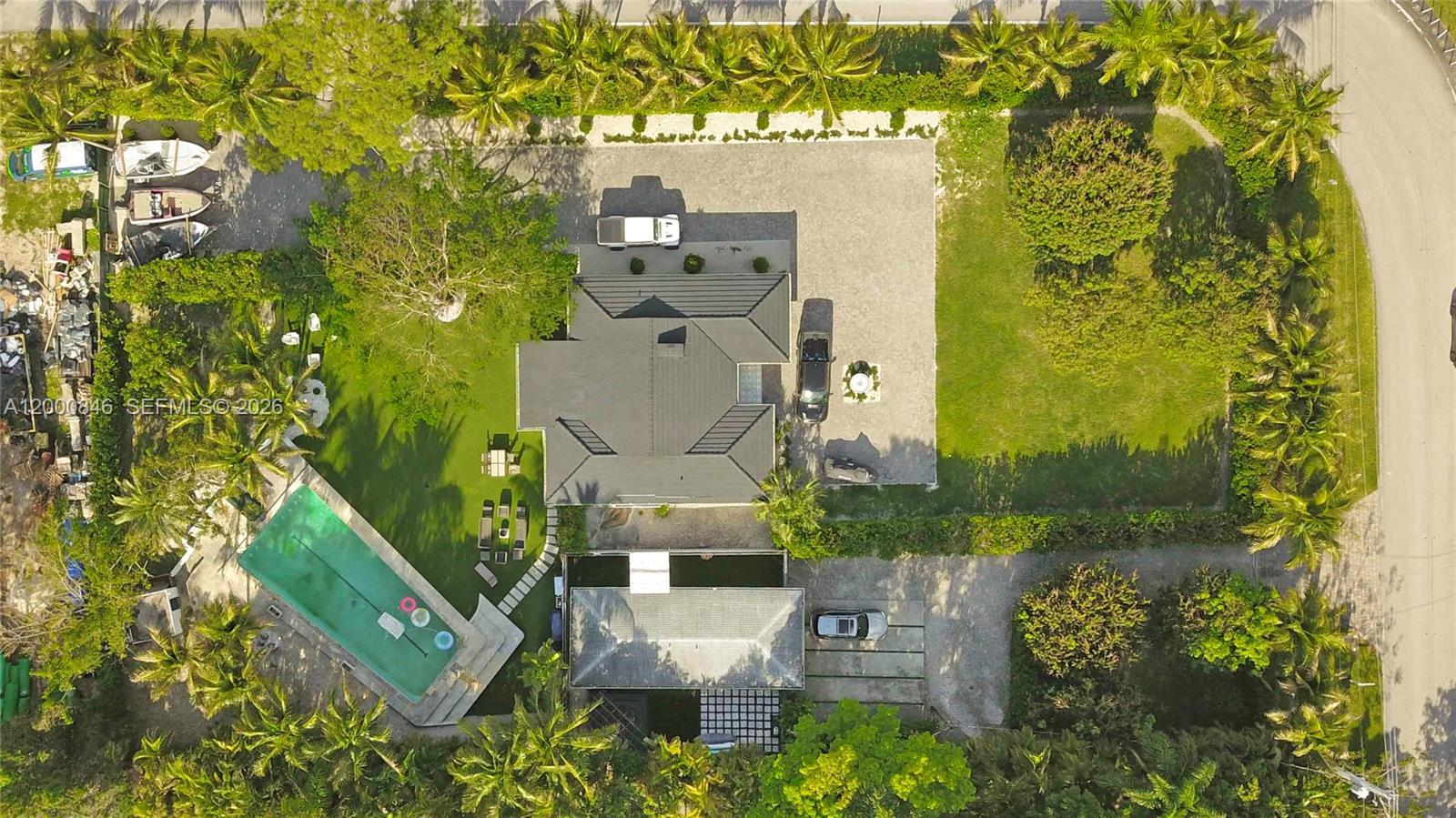 8390 SW 64th St Miami, FL 33143