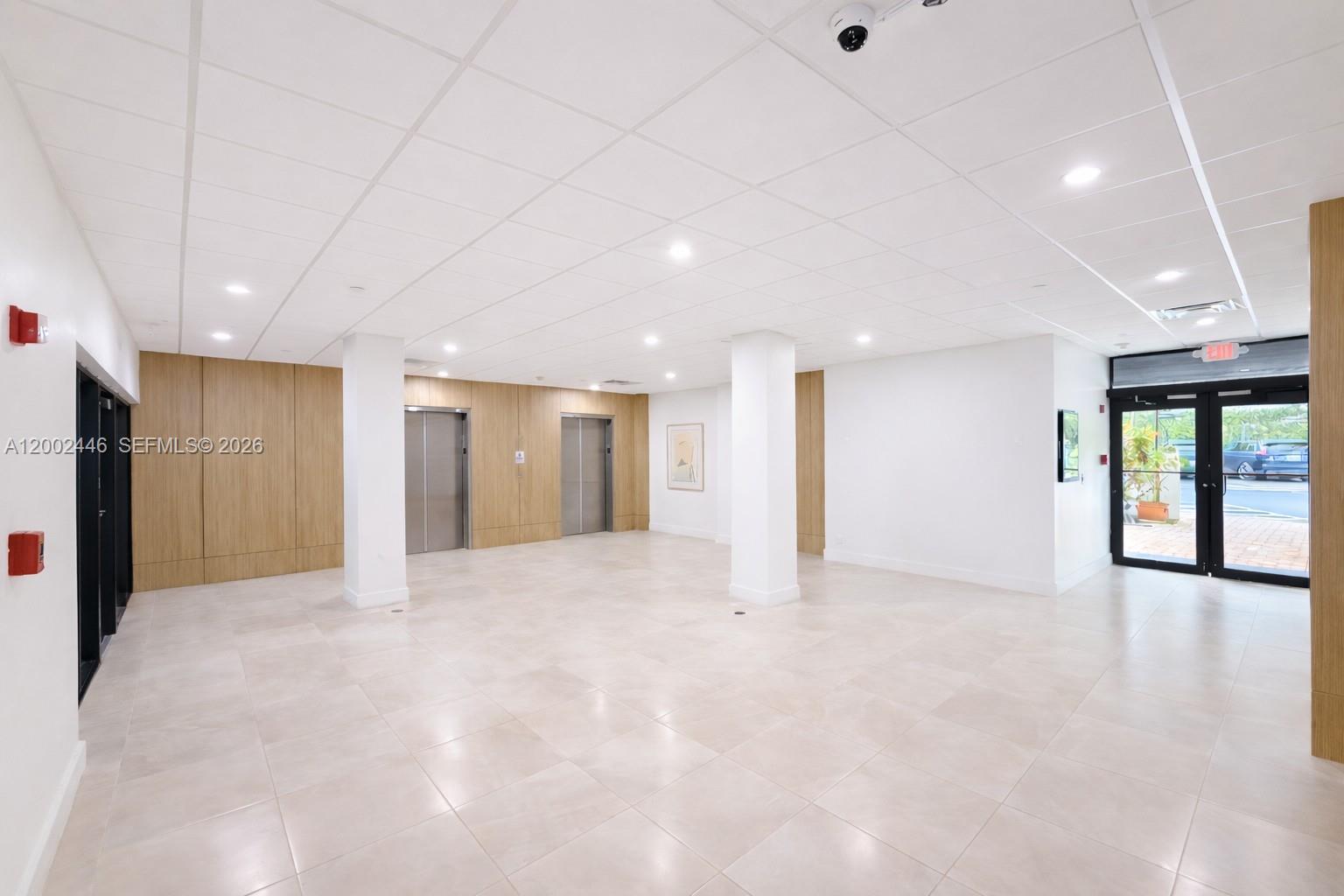 77 Crandon Blvd #3C Key Biscayne, FL 33149