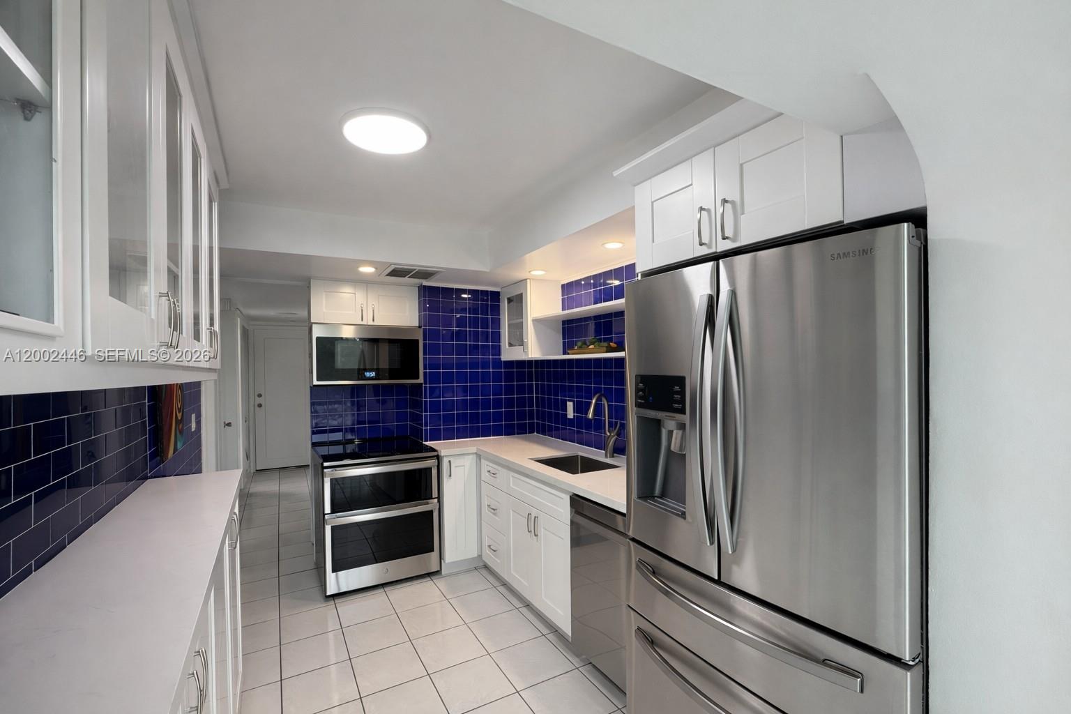 77 Crandon Blvd #3C Key Biscayne, FL 33149