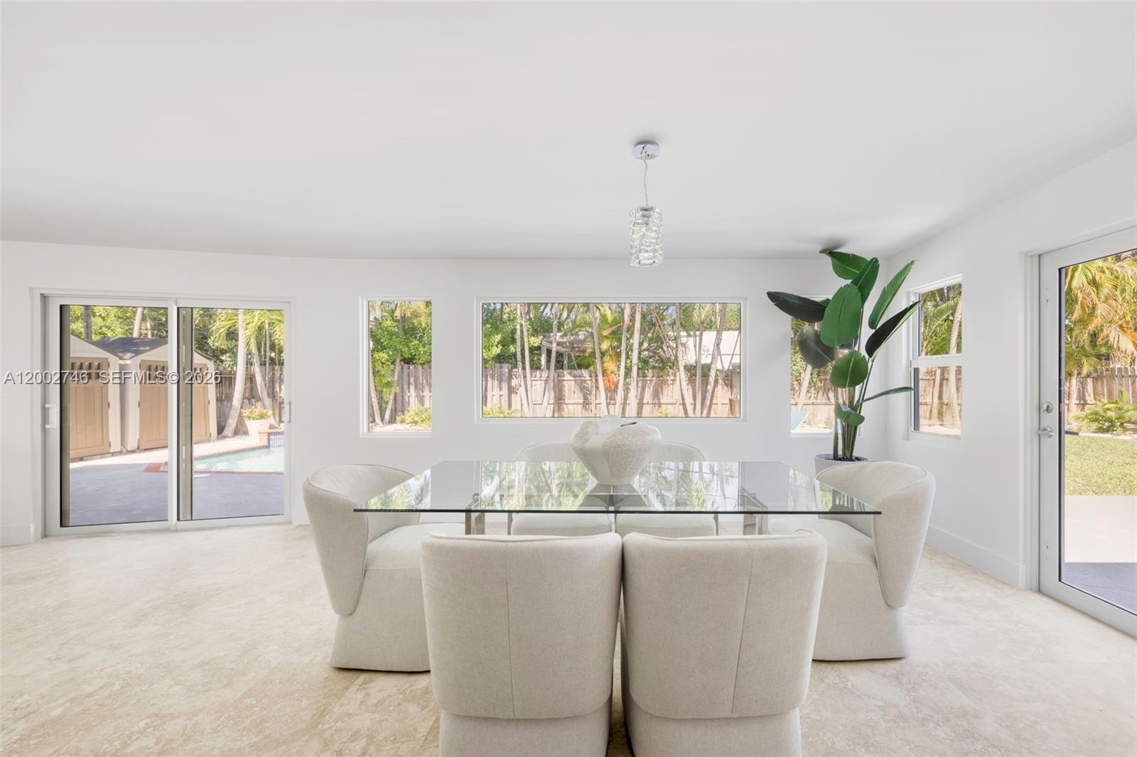 255 Ridgewood Rd Key Biscayne, FL 33149